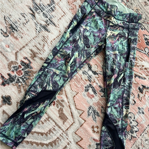 Lululemon leggings - Picture 1 of 5